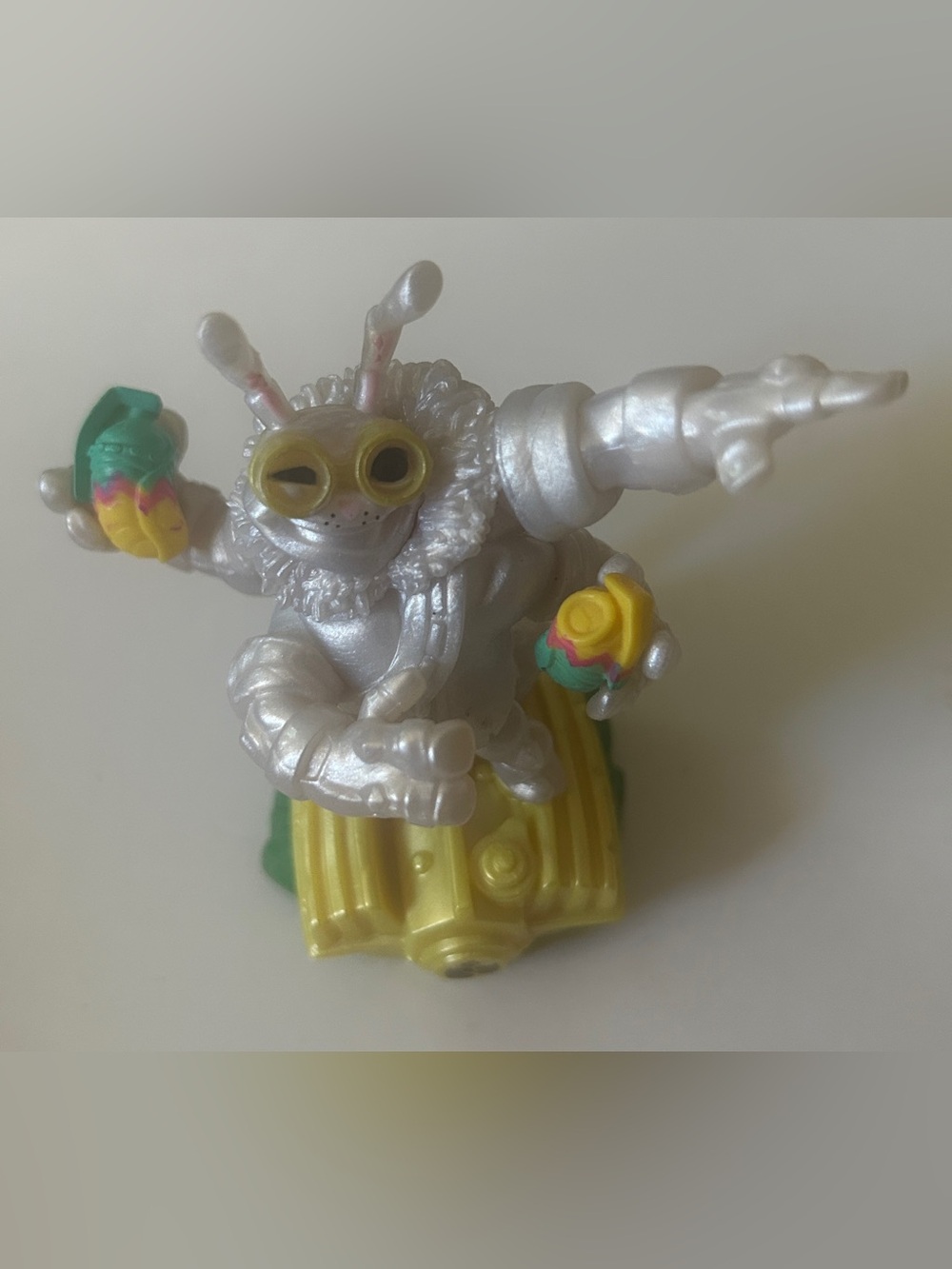 Skylanders SuperChargers Eggcited Thrillipede Easter Variant Figure 87535888